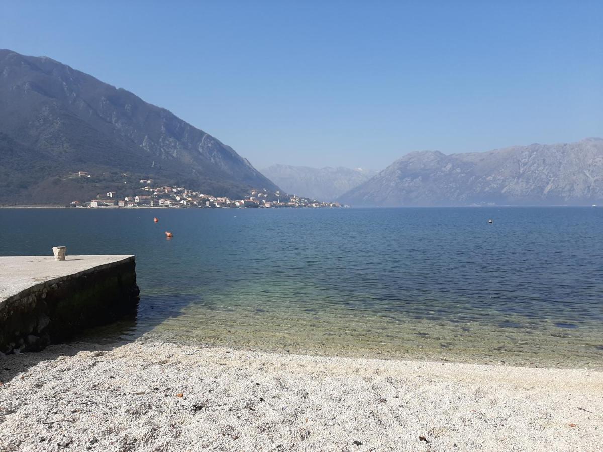 Apartments Tiha Noc Kotor Exterior photo